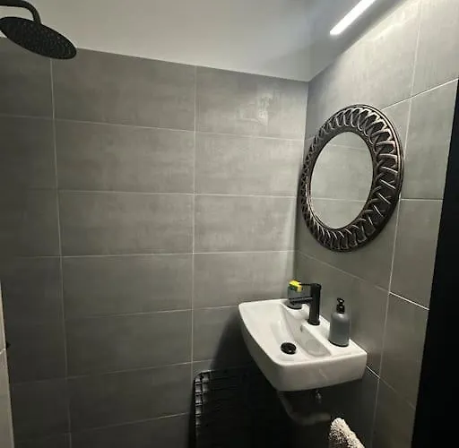 Lägenhet Honeyapartment